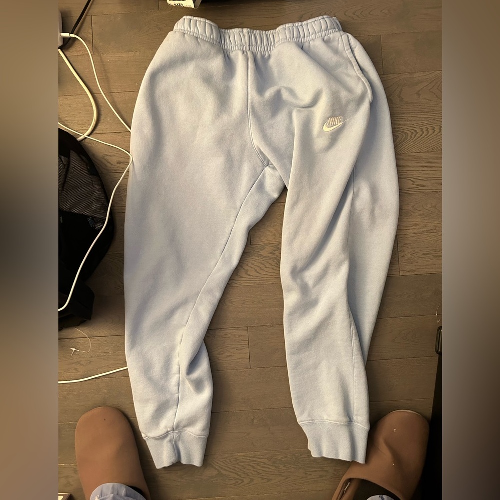 Baby blue Nike sports club sweatpants sky blue medium